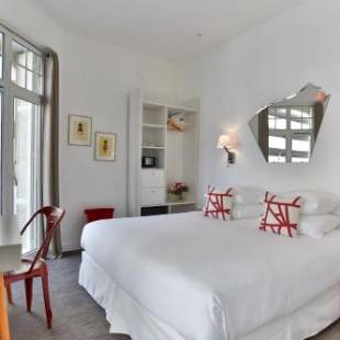 Фотографии гостиницы 
            Hôtel Simone Cannes Centre