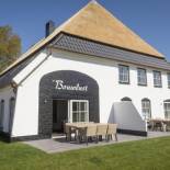Фотография гостевого дома Lovely Farmhouse In De Cocksdorp With Terrace