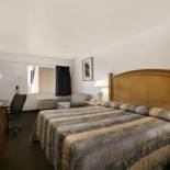 Фотография гостиницы Rodeway Inn Phoenix North I-17