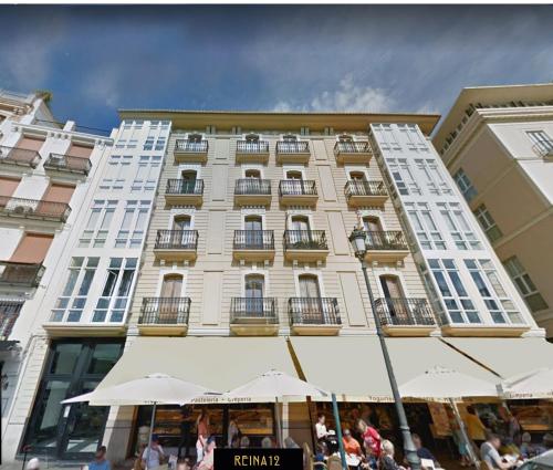 Фотография гостевого дома Flats Friends Plaza de la Reina