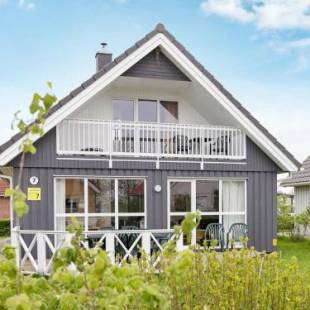 Фотографии гостевого дома
Three-Bedroom Holiday home in Gelting 1