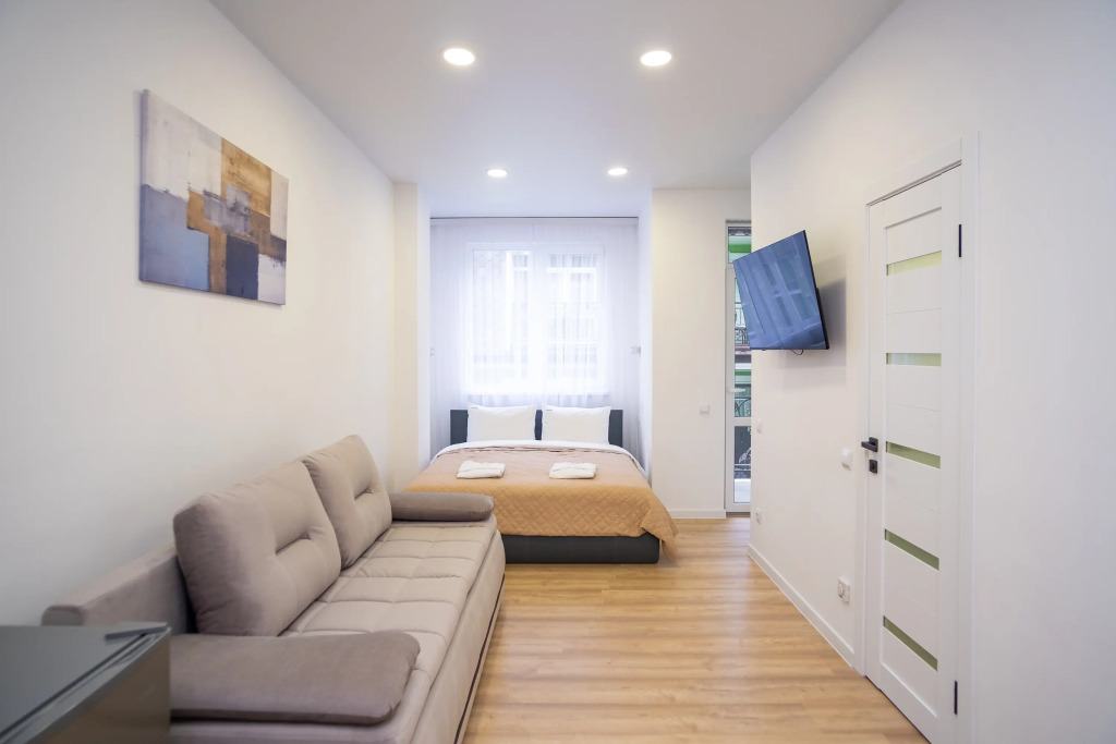 Фотография квартиры Апартаменты Red Apartments Арт Лайт Вебер