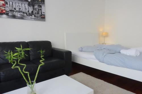 Фотография квартиры Deluxe Studio with POCKET WIFI !!