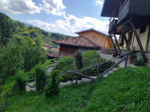 Фотография гостевого дома Guest House Kandaferi 2