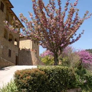 Фотографии базы отдыха
La Chiusa dei Monaci