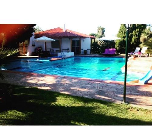 Фотография гостевого дома Country House with Pool and Big Garden