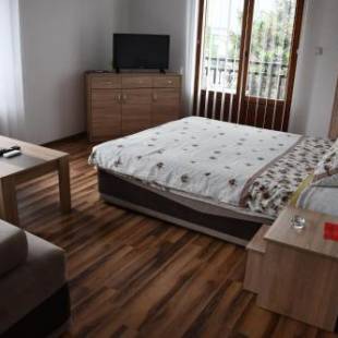 Фотографии гостевого дома
Apartment and rooms Konak