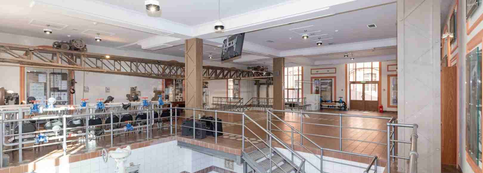 Фотография выставочного зала 8-е машинное отделение