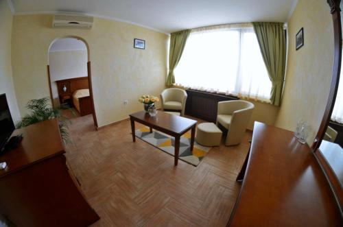 Фотография гостиницы Central West Hotel