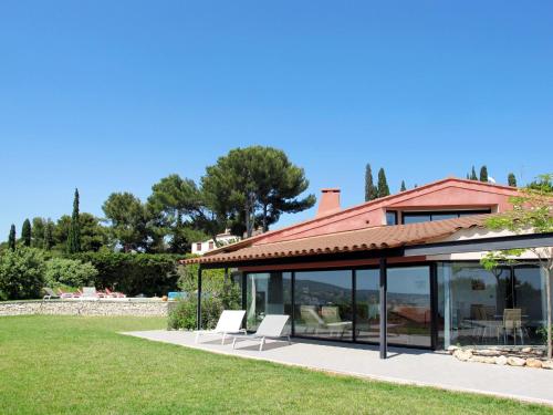 Фотография гостевого дома Holiday Home Baie de Bandol - SAY110