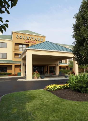 Фотография гостиницы Courtyard Columbus Airport