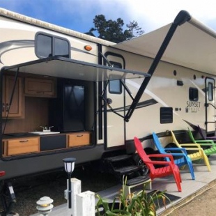 Фотография гостевого дома Poop Deck