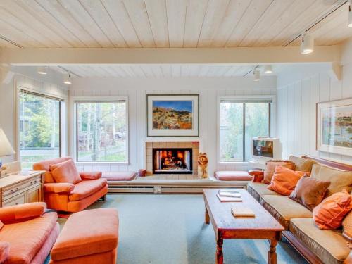 Фотография гостевого дома New Village Center