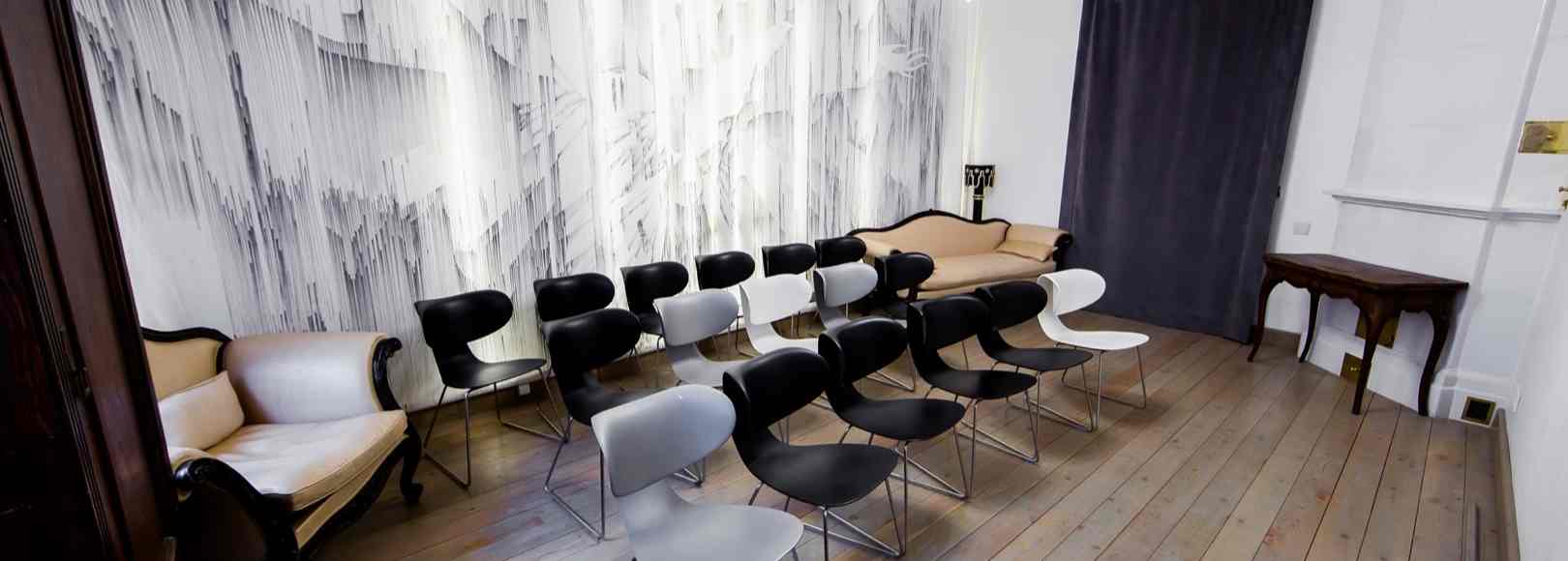 Фотография комнаты для переговоров Переговорная "Бор"