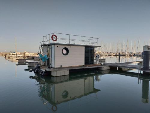 Фотография мини отеля The Homeboat Company Parque das Nações-Lisboa