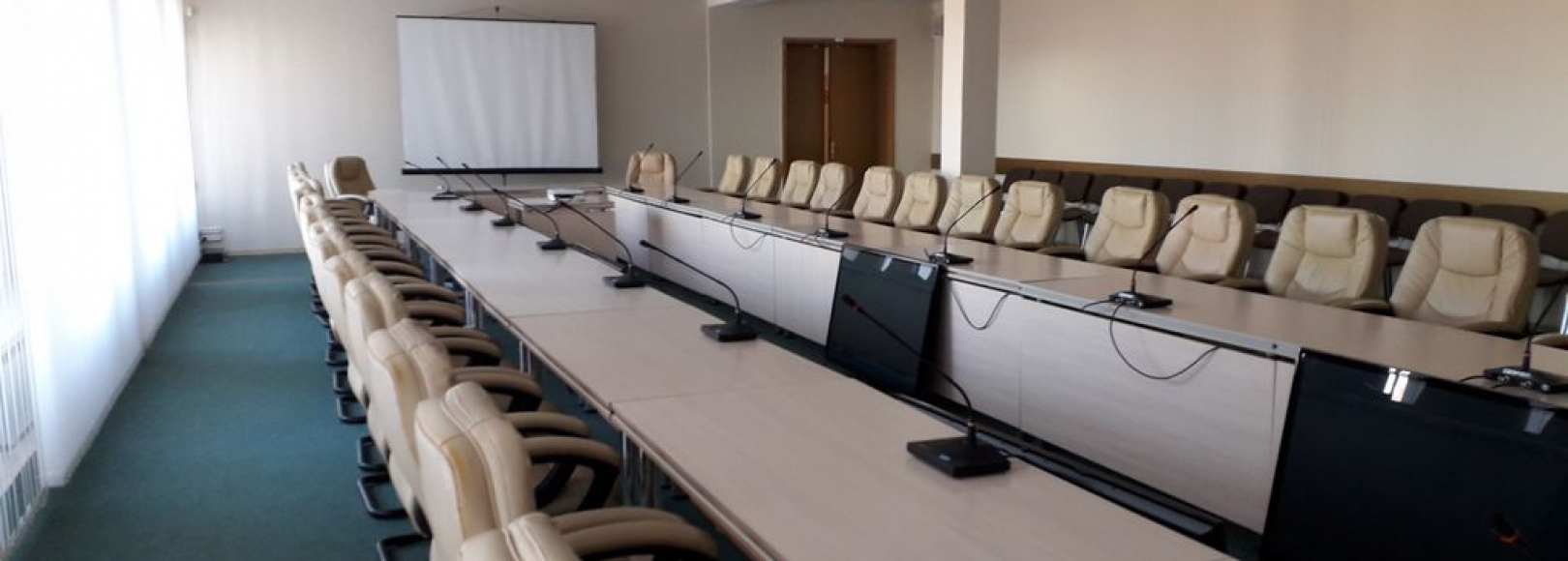 Фотография конференц-зала Конференц-зал Дома учёных