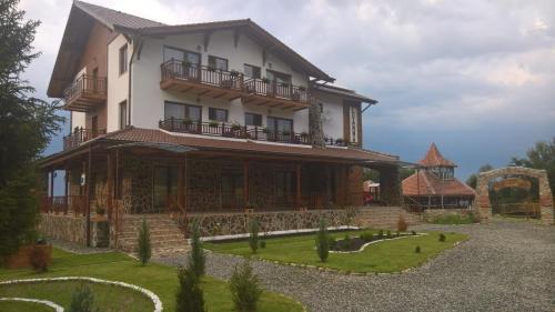 Фотографии базы отдыха
Pensiunea Casa Luanna