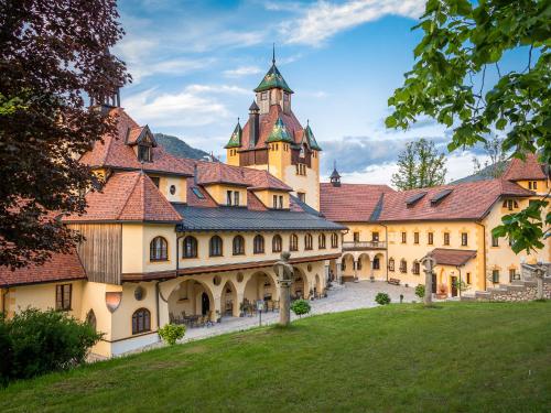 Фотография гостиницы Naturhotel Schloss Kassegg
