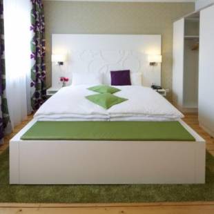 Фотографии гостиницы 
            Hotel Karolinger Hof