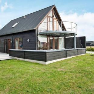 Фотографии гостевого дома
Three-Bedroom Holiday home in Rømø 33