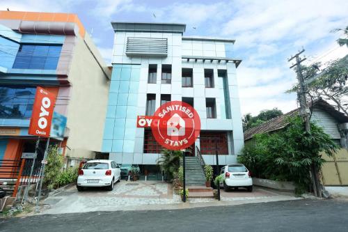 Фотография гостиницы Vaccinated Staff- OYO 5344 Hotel Oasis