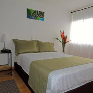 Фотографии гостиницы 
            Hotel Portal De Milán