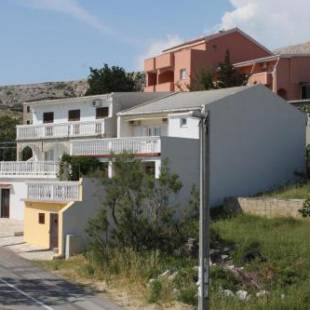 Фотографии гостевого дома
Double Room Metajna 6496b