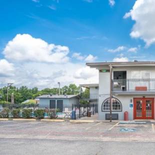 Фотографии гостиницы 
            OYO Hotel Shreveport Airport North