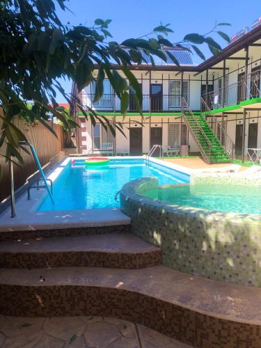 Фотографии гостиницы 
            Жара на Приморской