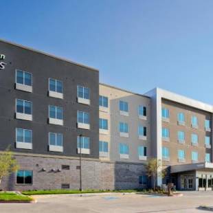 Фотографии гостиницы 
            Holiday Inn Express & Suites Lubbock Central - Univ Area, an IHG Hotel