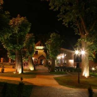 Фотографии гостиницы
Hotel & Restaurant Pod Kaštany