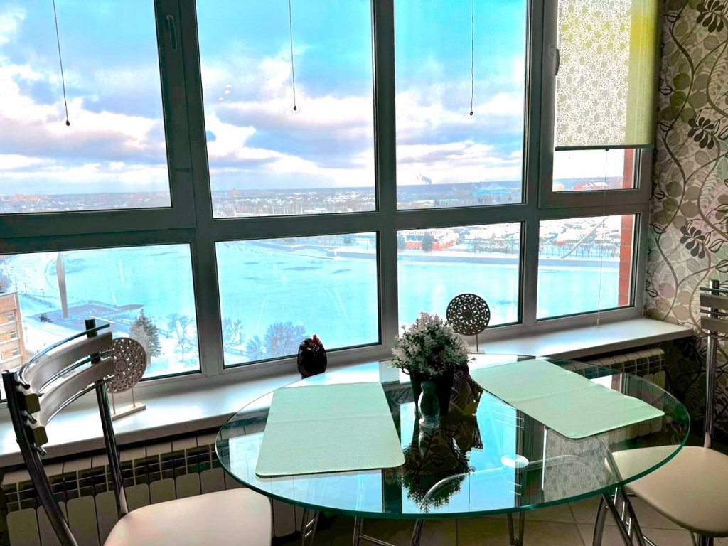 Фотография квартиры Апартаменты RentHouse c панорамным видом на реку на Урицкого 62