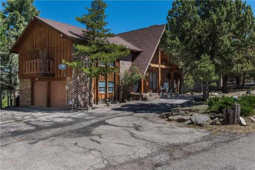 Фотографии гостевого дома 
            Cowboys, Indians and Outlaws, 3 Bedrooms, Game Room, Sleeps 8