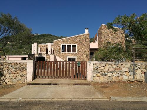 Фотографии гостевого дома
Eucalipti 1