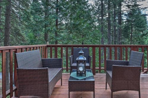 Фотография гостевого дома Serene Woodland Cabin 4 Mi to Big Tree State Park