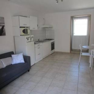 Фотографии гостевого дома
maisonnette avec jardin proche du Mont Saint Michel