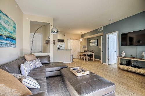 Фотография гостевого дома Chic Condo with Pool and Lanai, 4Mi to Clearwater Beach