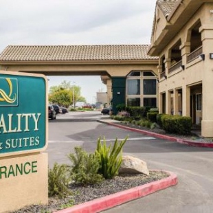 Фотография гостиницы Quality Inn & Suites Lathrop