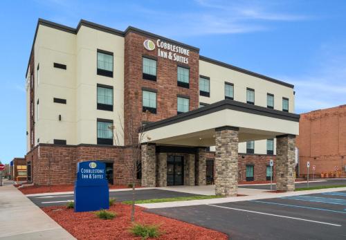 Фотография гостиницы Cobblestone Inn and Suites - Ashland