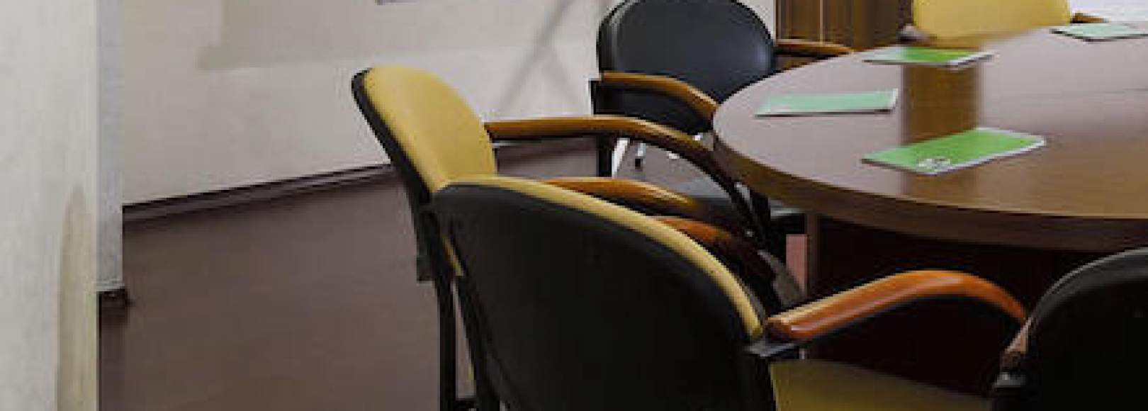 Фотография комнаты для переговоров Фазенда