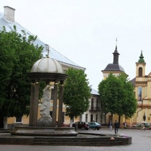 Фотография достопримечательности Площадь им. А. Шептицкого