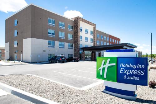 Фотография гостиницы Holiday Inn Express & Suites - Elko, an IHG Hotel
