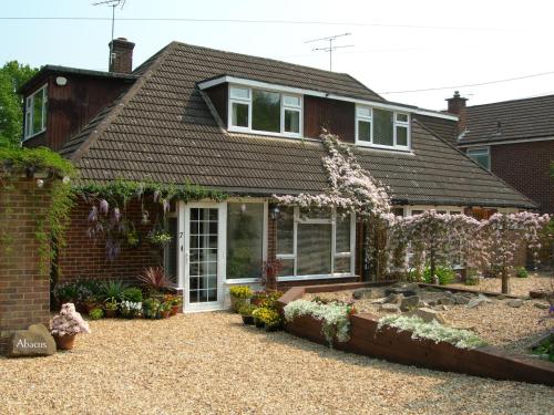 Фотография мини отеля Abacus Bed and Breakfast, Blackwater, Hampshire