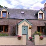 Фотография гостевого дома Rosemount Cottage - Highland Cottage