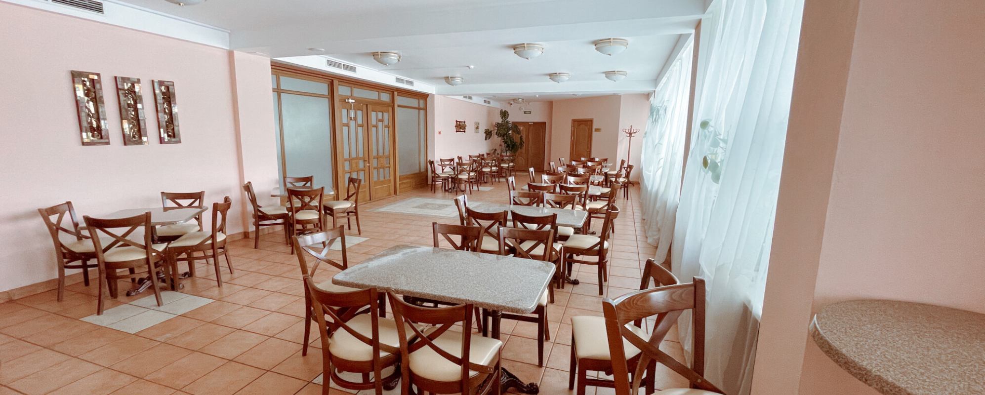 Фотографии банкетного зала ДК Железнодорожников Кафе второго этажа