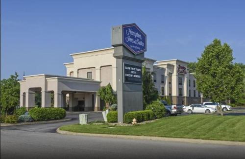 Фотография гостиницы Hampton Inn & Suites Youngstown-Canfield