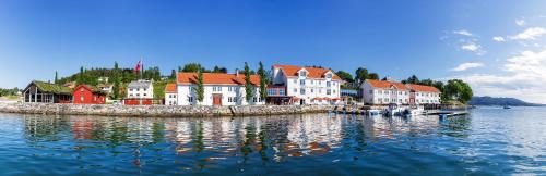 Фотография гостиницы Angvik Gamle Handelssted - by Classic Norway Hotels