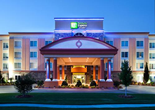Фотография гостиницы Holiday Inn Express Tulsa South Bixby, an IHG Hotel