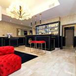 Фотография гостевого дома Spanish Diamond Luxury Suites & Jacuzzi