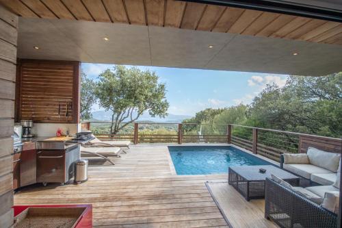 Фотография гостиницы SWIM LODGE HOTEL